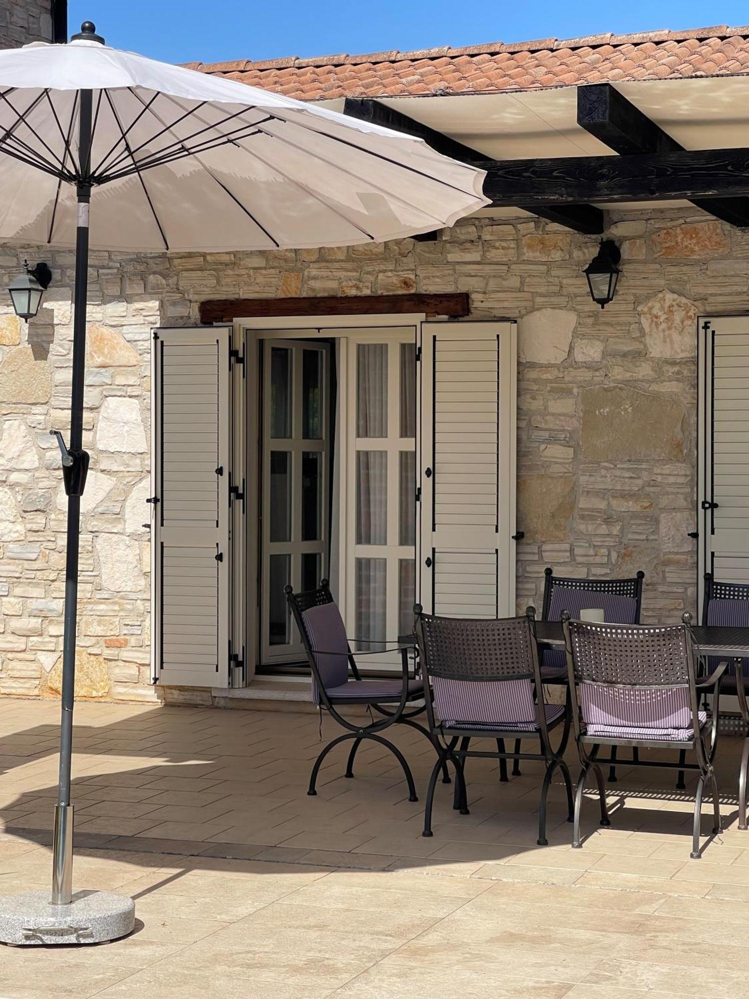 Villa Melissa - Istrisches Steinhaus Mit Pool In Guter Lage Sveti Lovrec Pazenaticki Екстер'єр фото